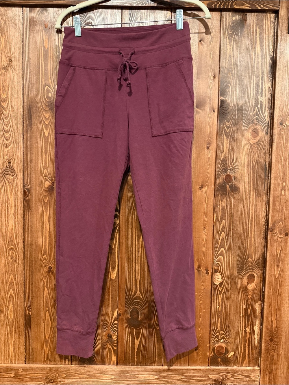 wild fable Maroon Drawstring Capri Sweatpants